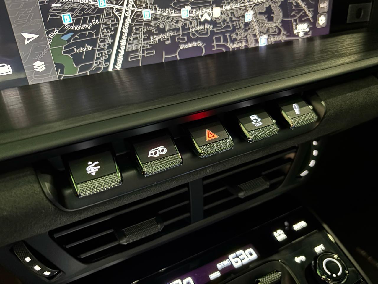 Porsche 911 Carrera 4 GTS Coupe 2025