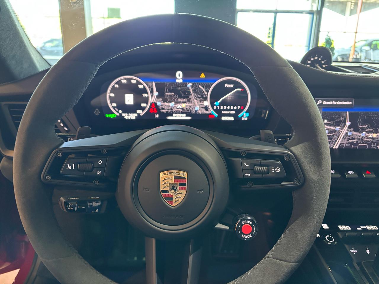 Porsche 911 Carrera 4 GTS Coupe 2025