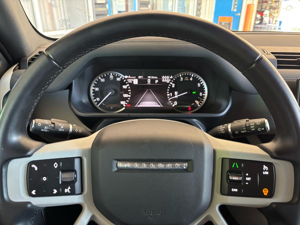 Land Rover Defender 130 SE AWD 2023