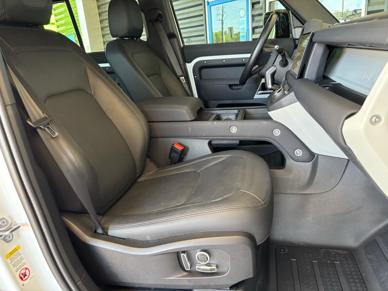 Land Rover Defender 130 SE AWD 2023