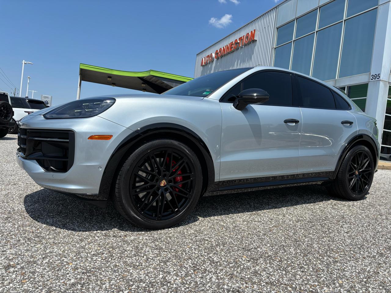 Porsche Cayenne GTS Coupe AWD 2025