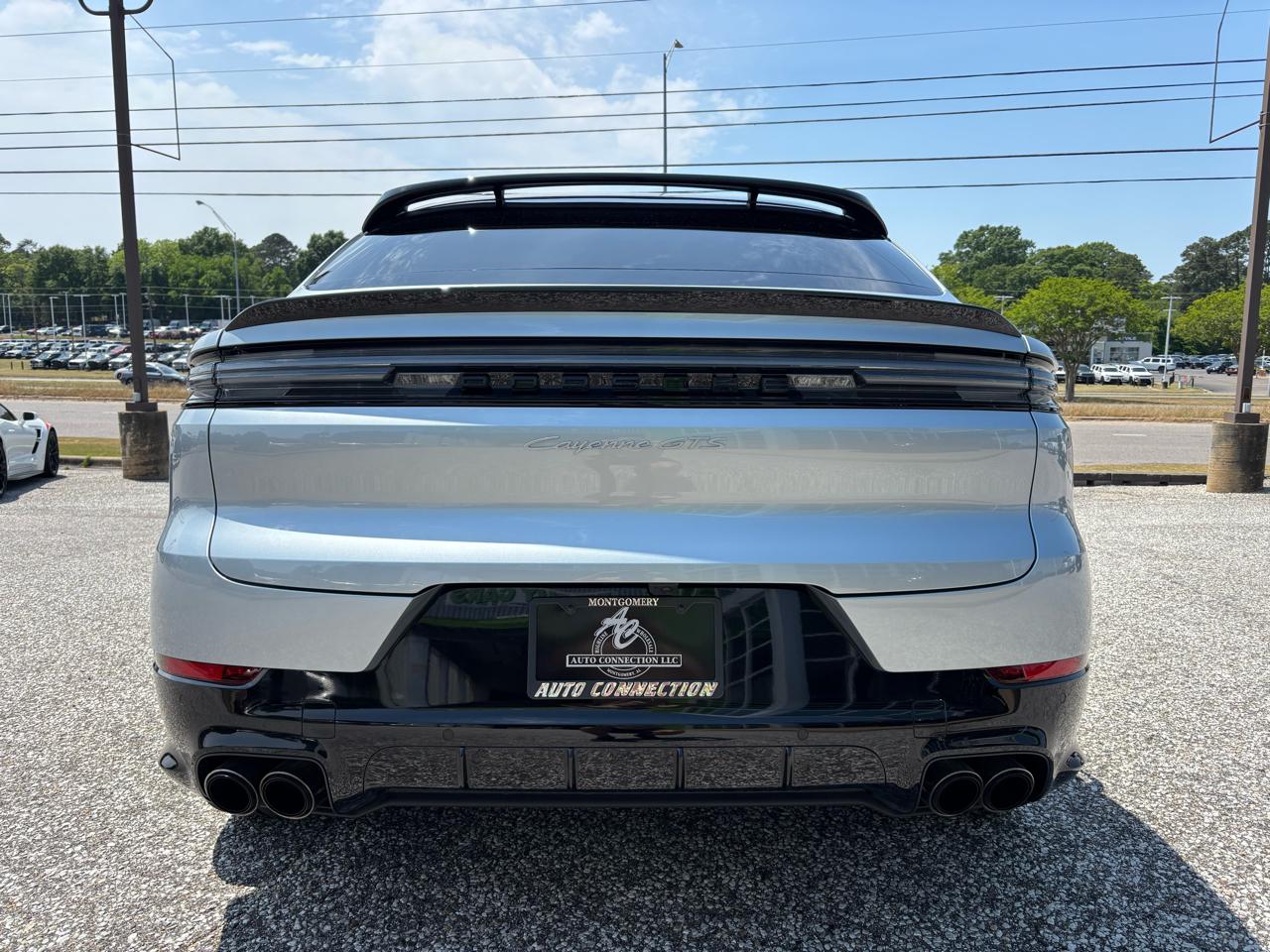 Porsche Cayenne GTS Coupe AWD 2025