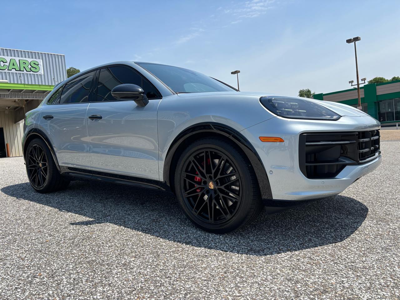 Porsche Cayenne GTS Coupe AWD 2025
