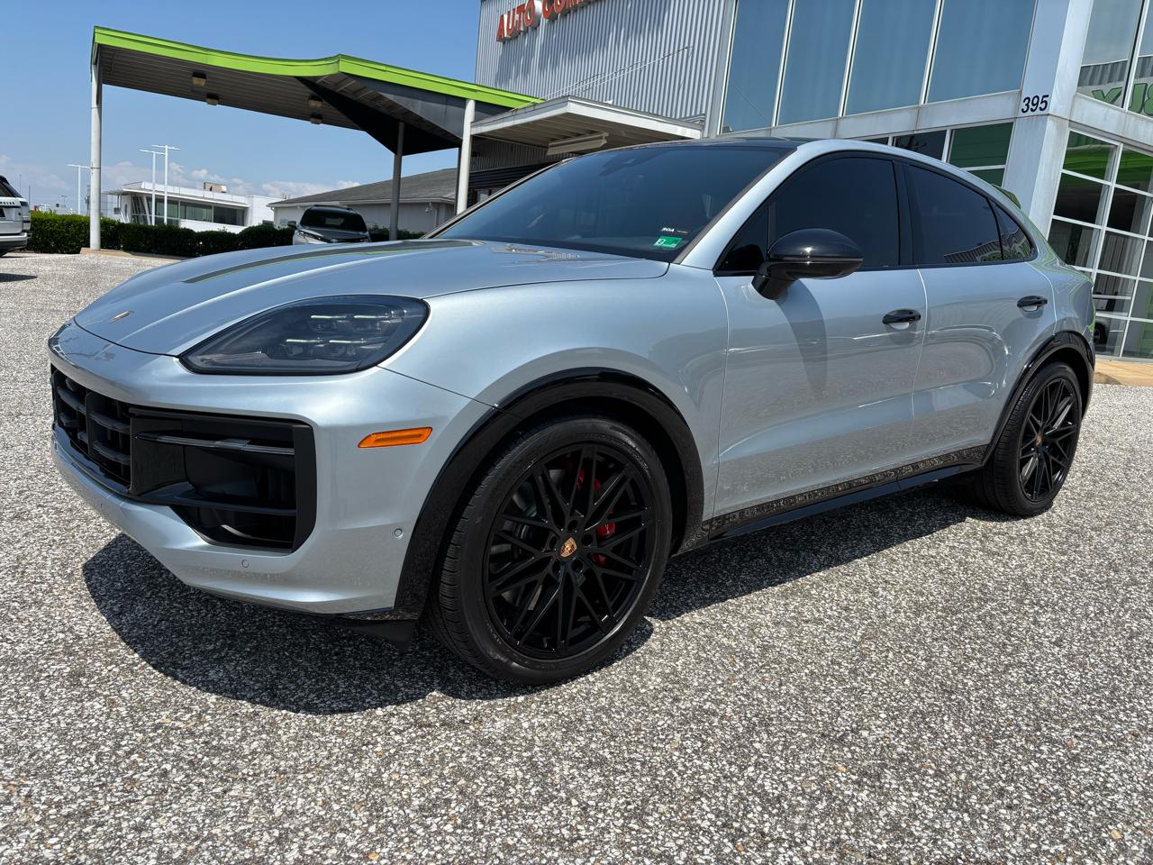 Porsche Cayenne GTS Coupe AWD 2025