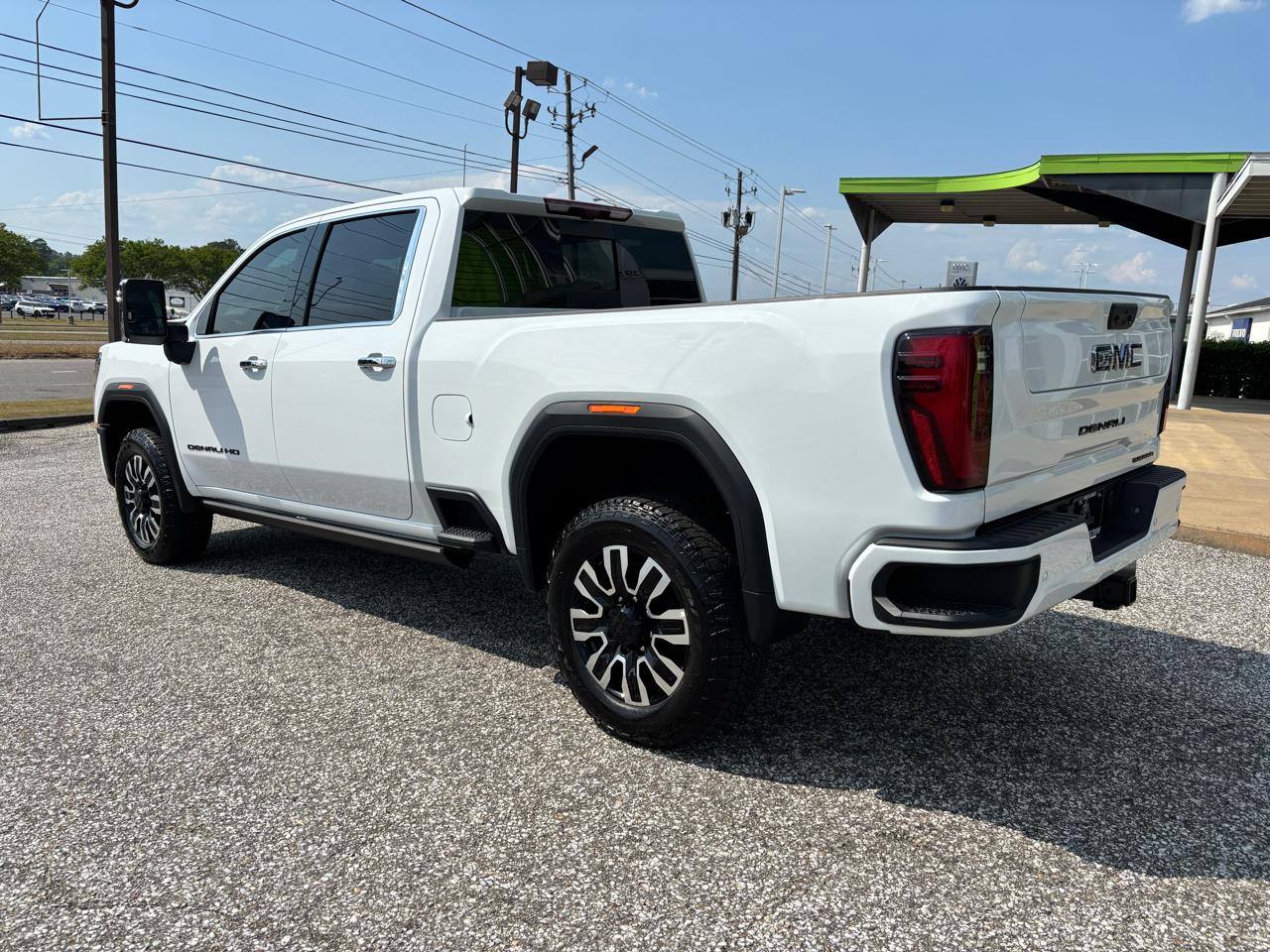 GMC Sierra 2500HD 4WD Crew Cab 159" Denali Ultimate 2026
