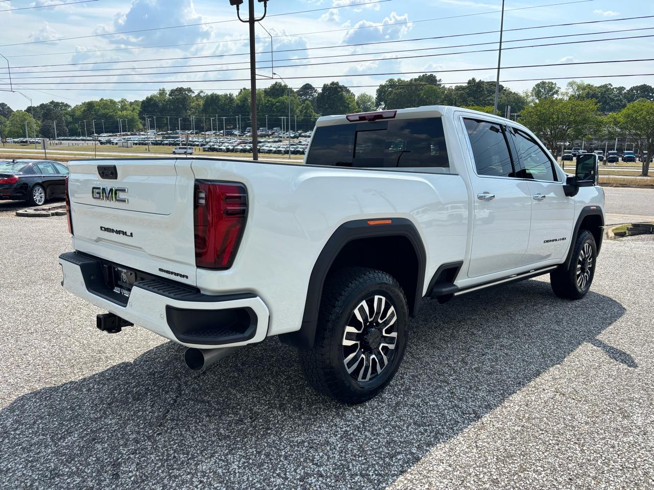 GMC Sierra 2500HD 4WD Crew Cab 159" Denali Ultimate 2026