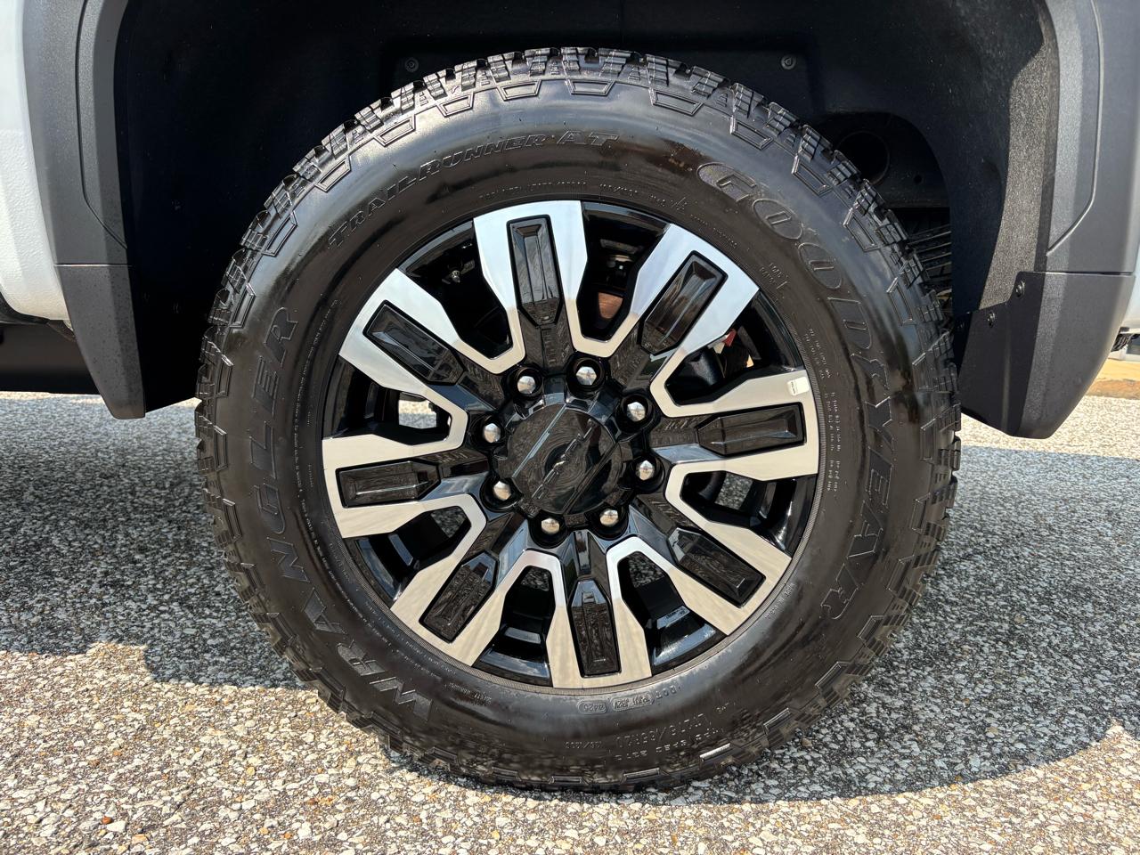 GMC Sierra 2500HD 4WD Crew Cab 159" Denali Ultimate 2026