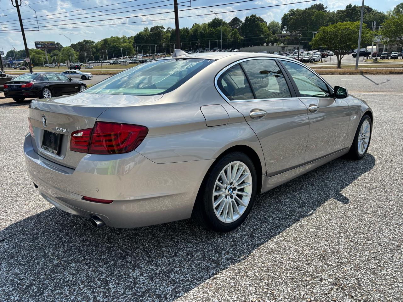 BMW 5 Series 4dr Sdn 535i RWD 2013