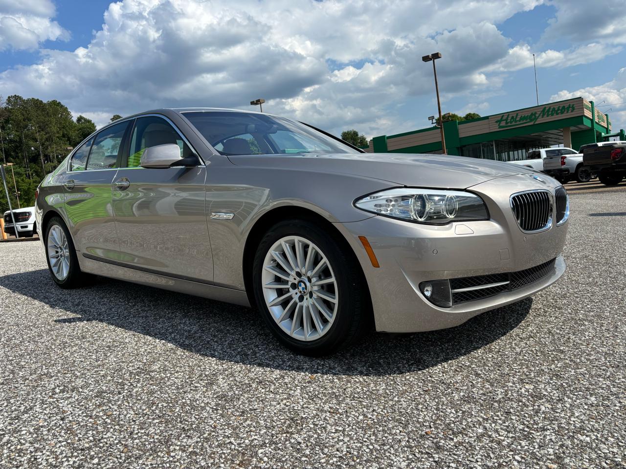 BMW 5 Series 4dr Sdn 535i RWD 2013