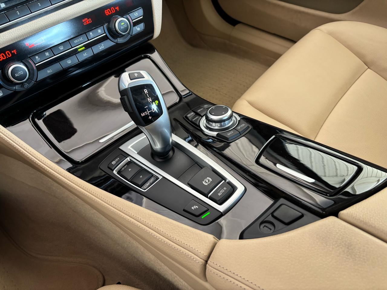 BMW 5 Series 4dr Sdn 535i RWD 2013