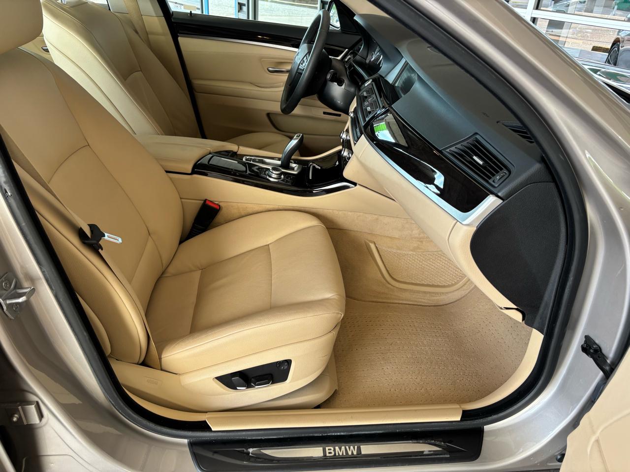 BMW 5 Series 4dr Sdn 535i RWD 2013