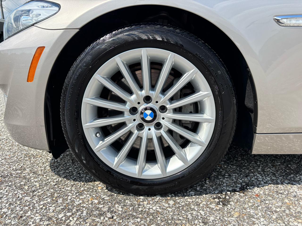 BMW 5 Series 4dr Sdn 535i RWD 2013