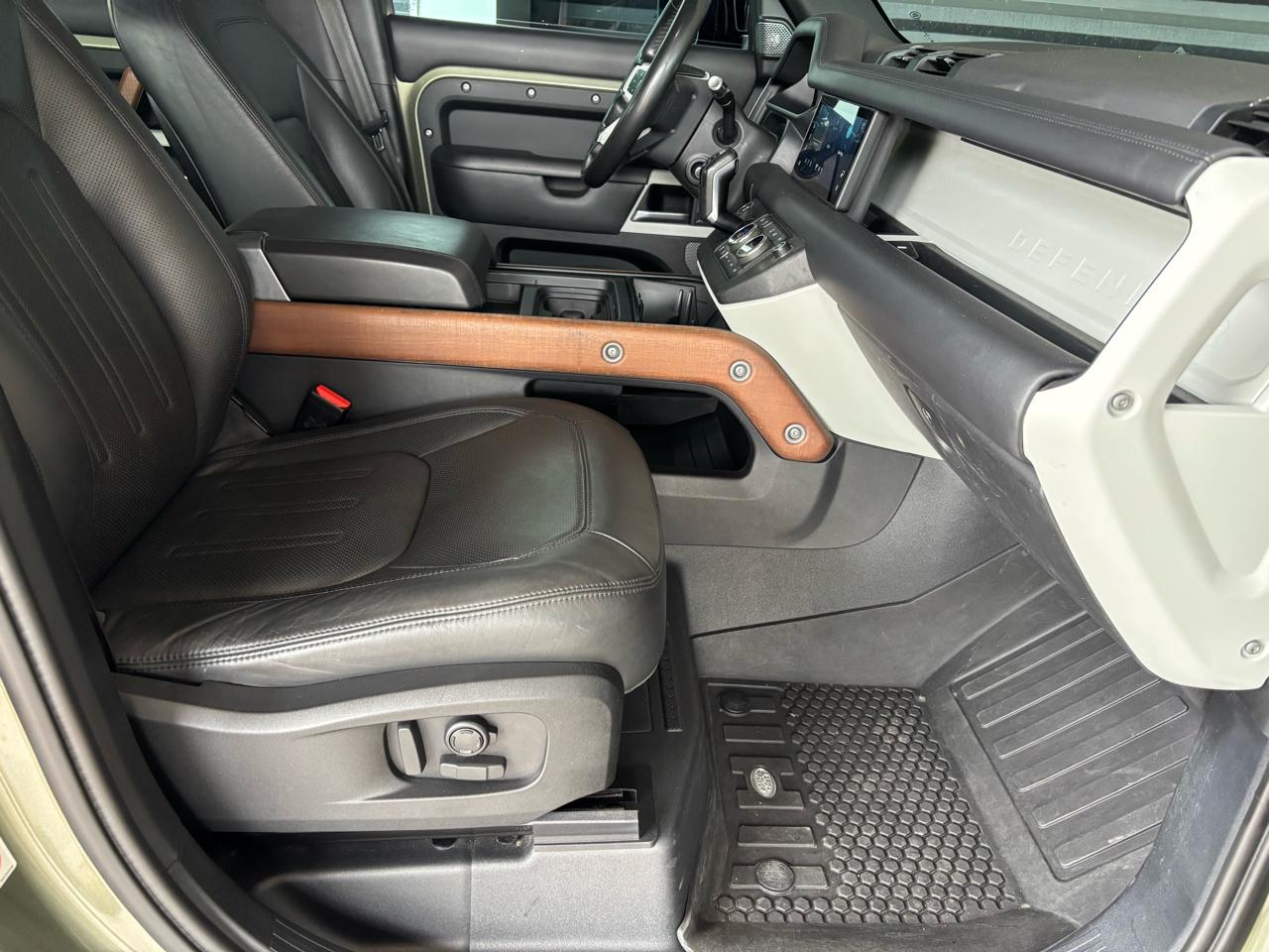 Land Rover Defender 110 HSE AWD 2020