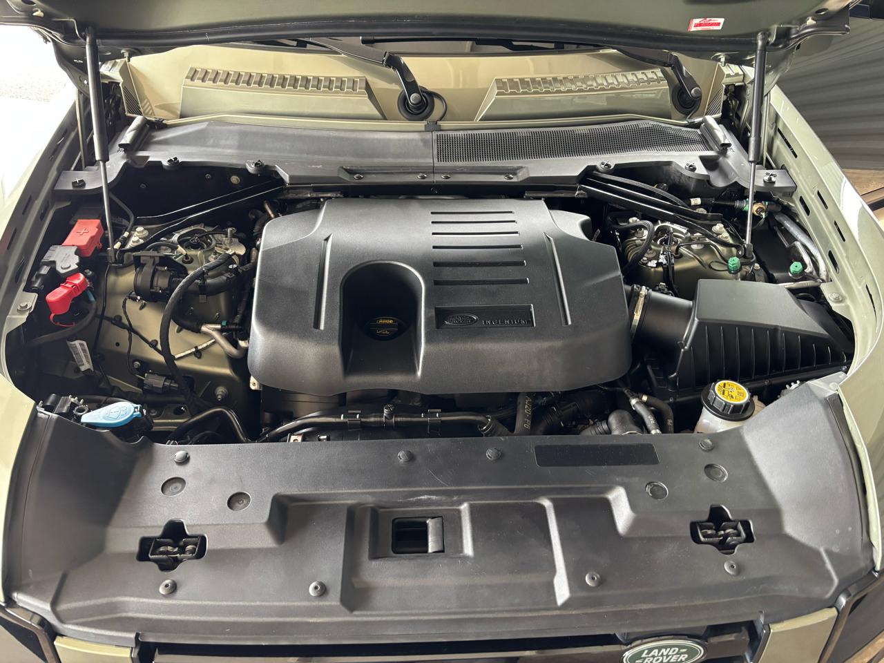 Land Rover Defender 110 HSE AWD 2020