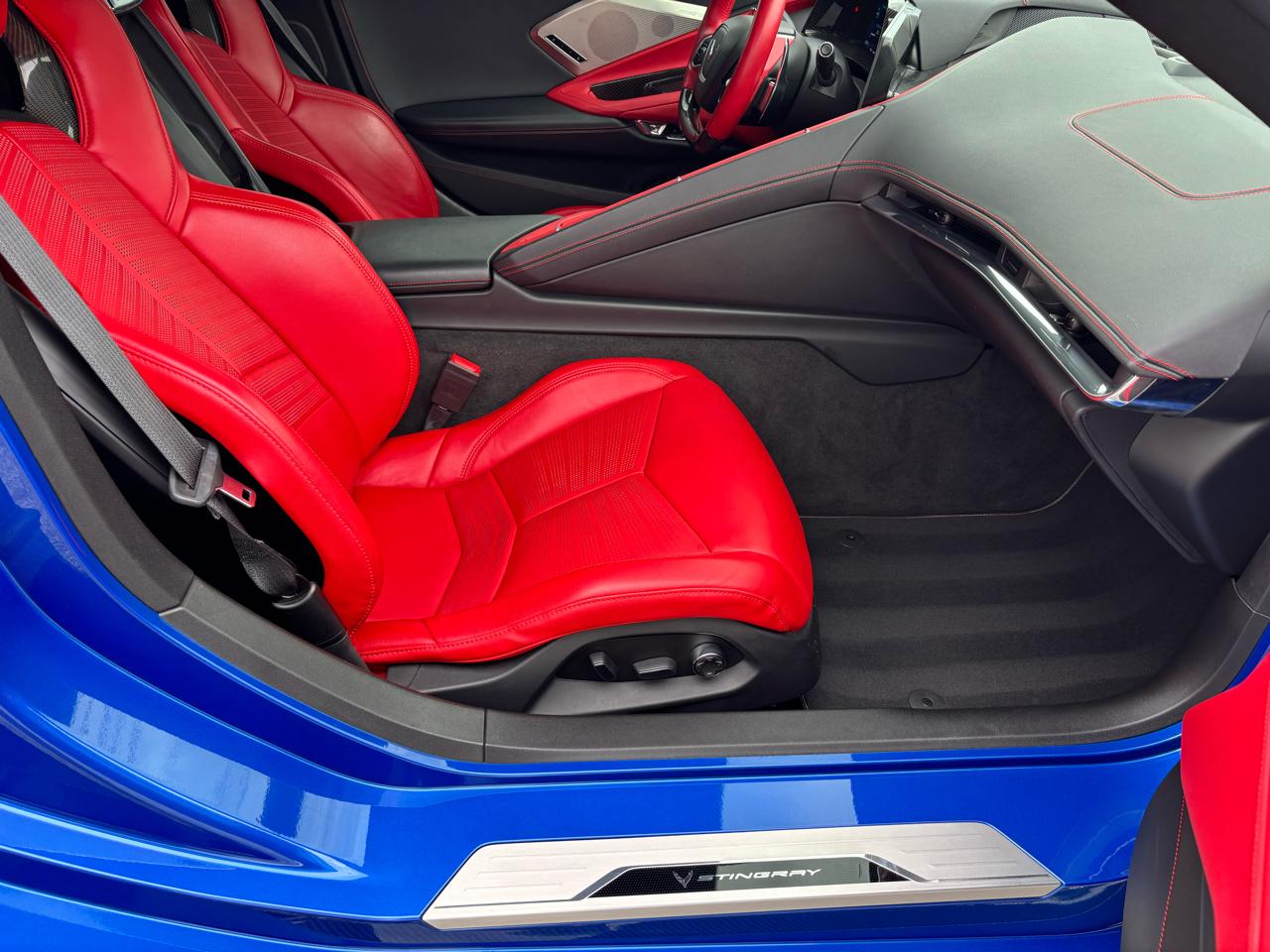 Chevrolet Corvette 2dr Stingray Cpe w/2LT 2020