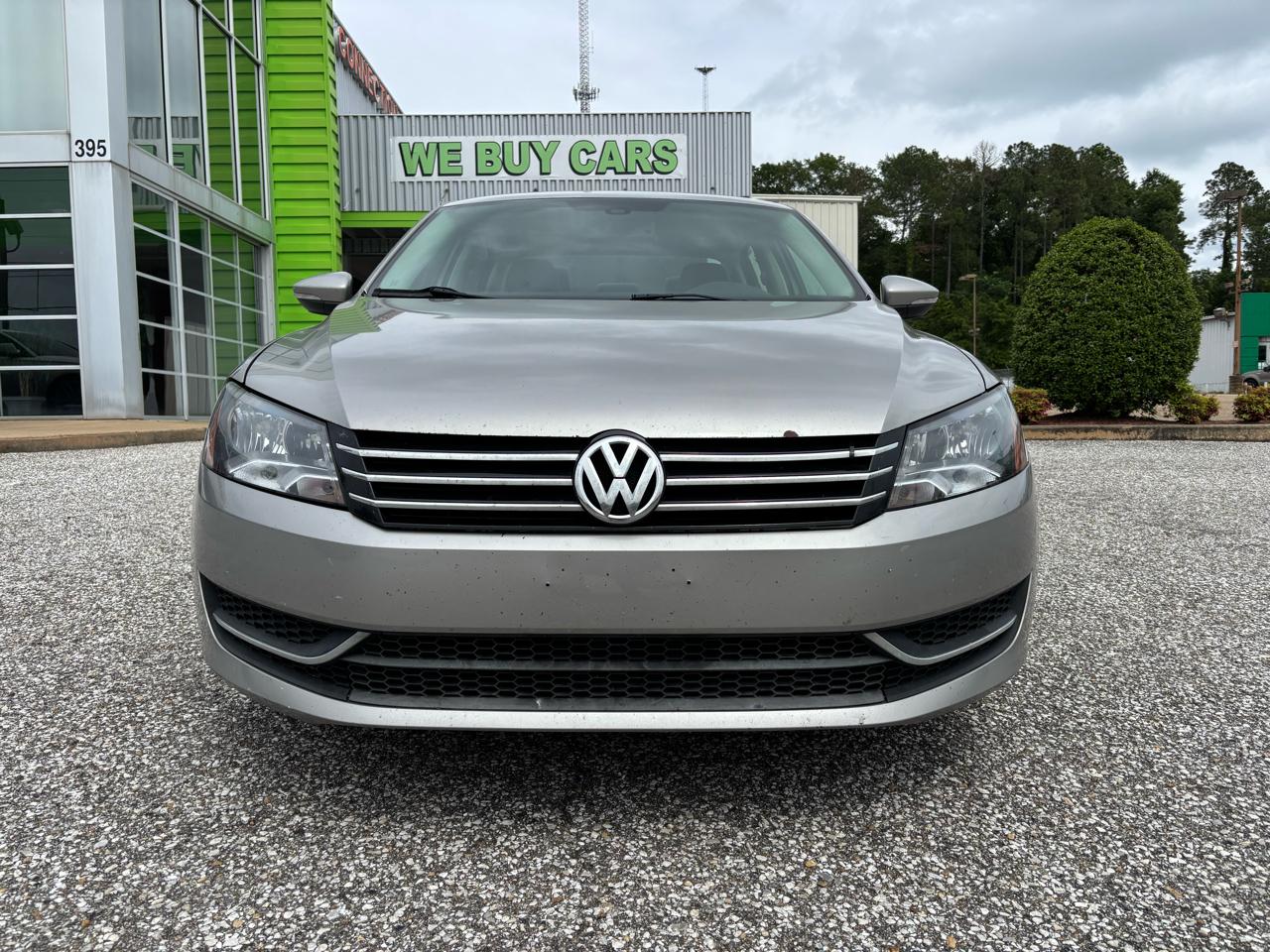 Volkswagen Passat 4dr Sdn 2.5L Auto SE PZEV 2012