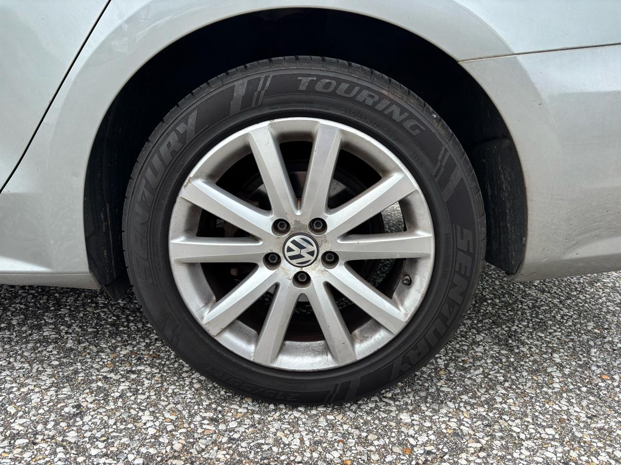 Volkswagen Passat 4dr Sdn 2.5L Auto SE PZEV 2012