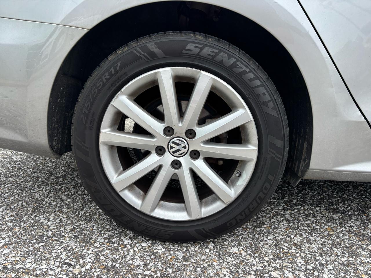 Volkswagen Passat 4dr Sdn 2.5L Auto SE PZEV 2012