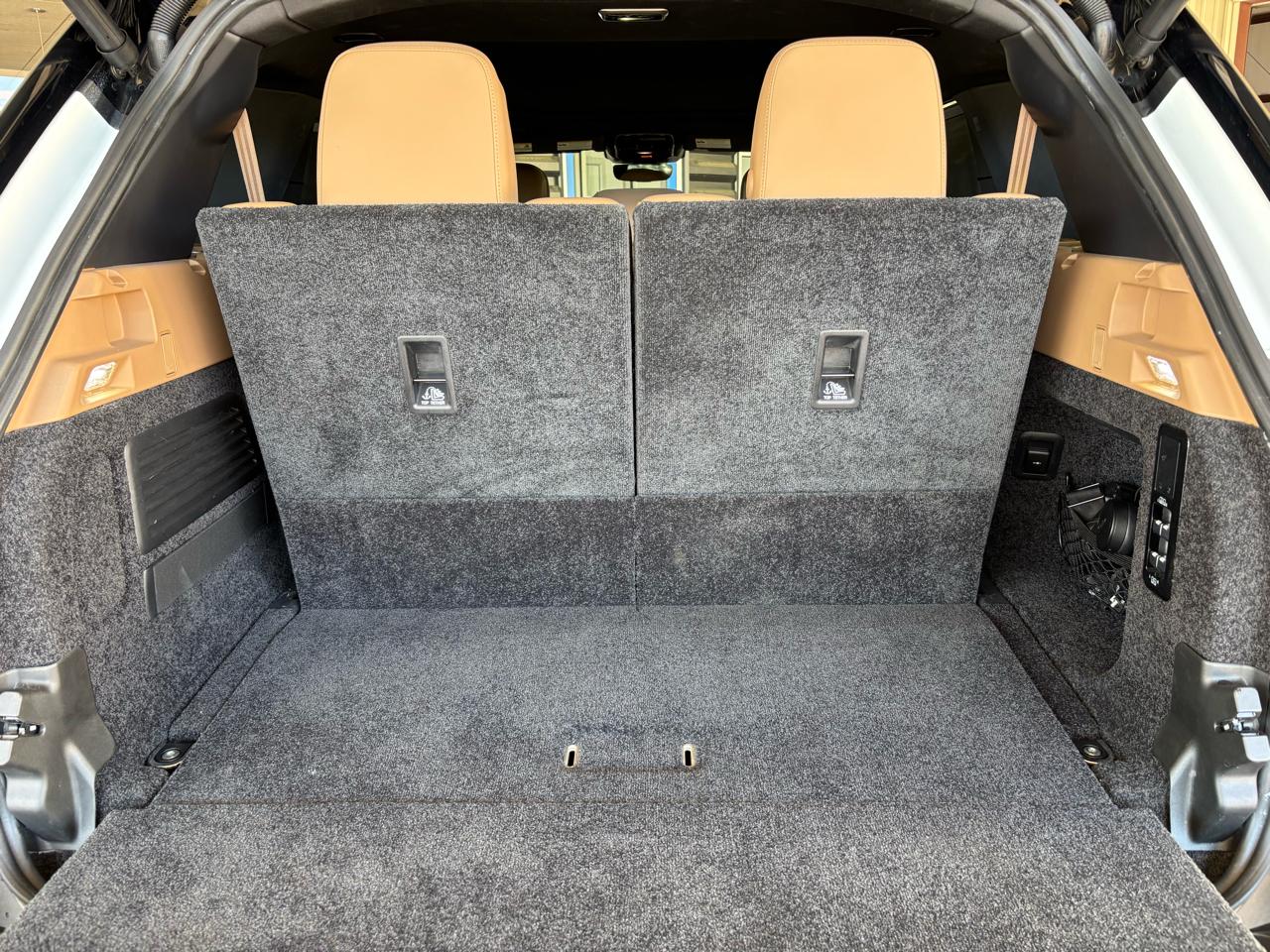 Land Rover Range Rover P530 SE LWB 7 Seat 2025