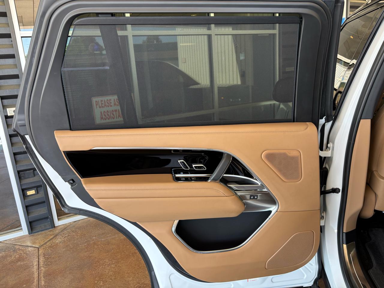 Land Rover Range Rover P530 SE LWB 7 Seat 2025