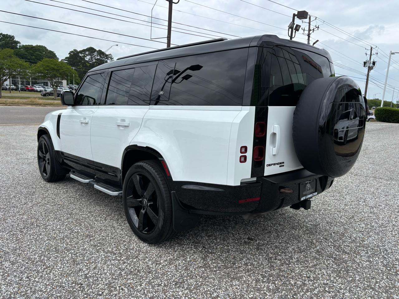Land Rover Defender 130 X-Dynamic SE AWD 2023