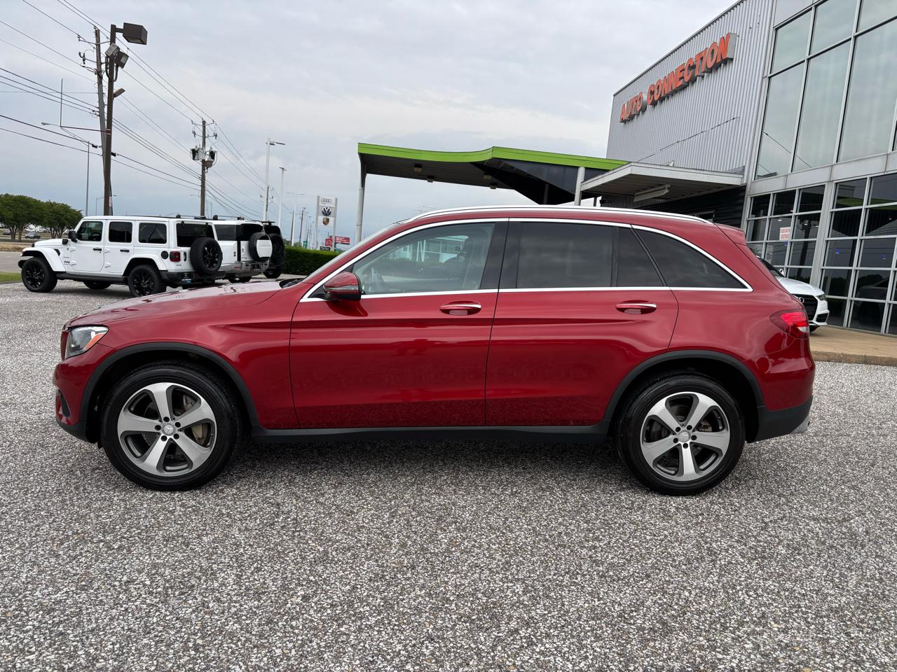 Mercedes-Benz GLC RWD 4dr GLC 300 2016