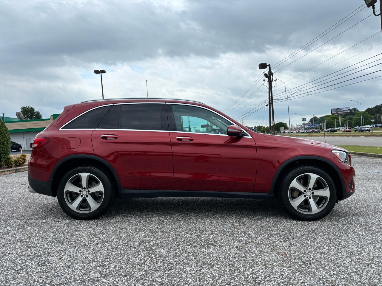 Mercedes-Benz GLC RWD 4dr GLC 300 2016