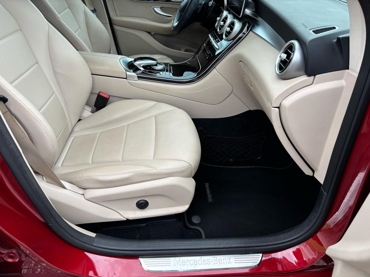 Mercedes-Benz GLC RWD 4dr GLC 300 2016