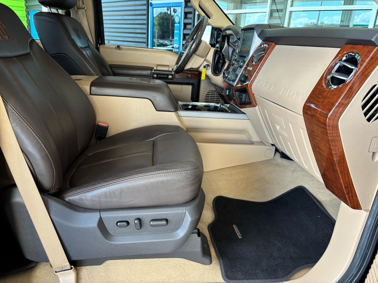 Ford Super Duty F-250 SRW 4WD Crew Cab 172" Platinum 2016