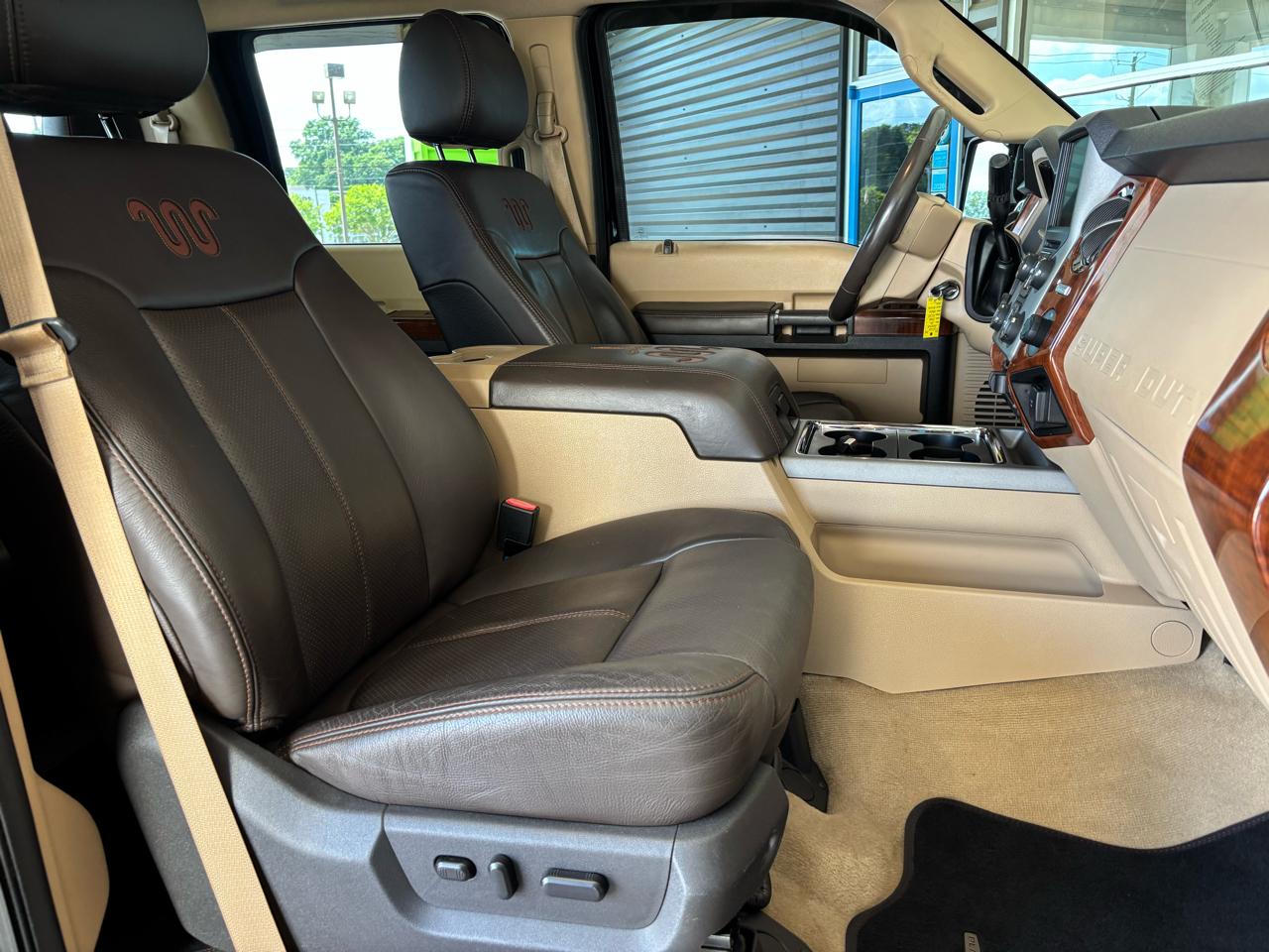 Ford Super Duty F-250 SRW 4WD Crew Cab 172" Platinum 2016