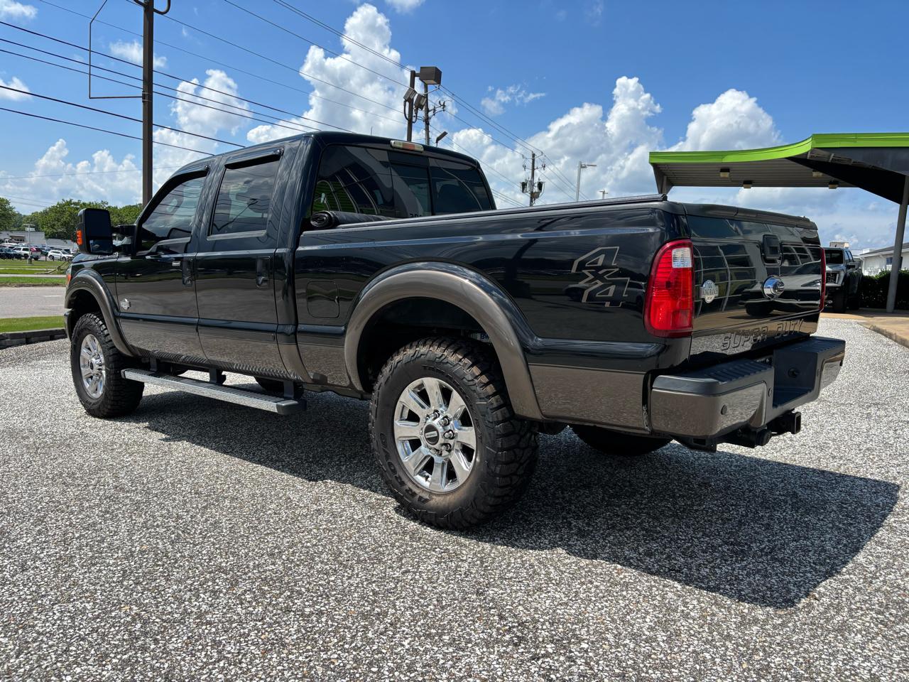 Ford Super Duty F-250 SRW 4WD Crew Cab 156" King Ranch 2016
