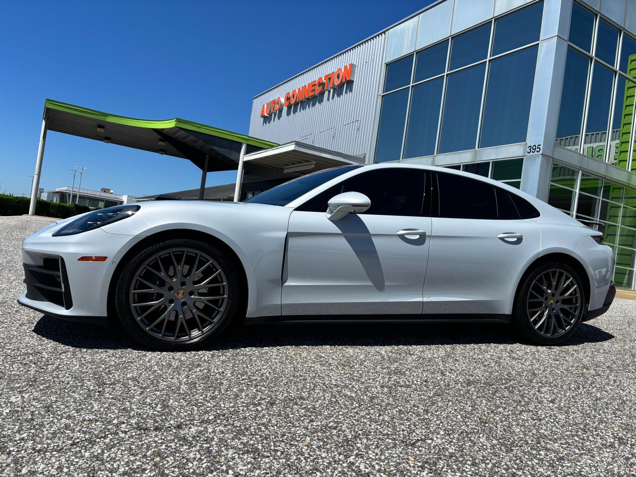 Porsche Panamera 4 AWD 2025