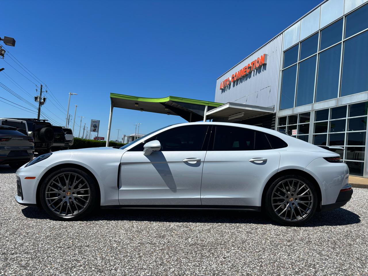 Porsche Panamera 4 AWD 2025