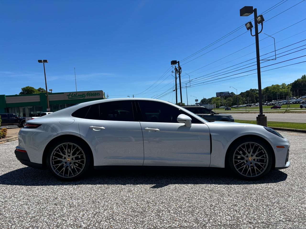 Porsche Panamera 4 AWD 2025