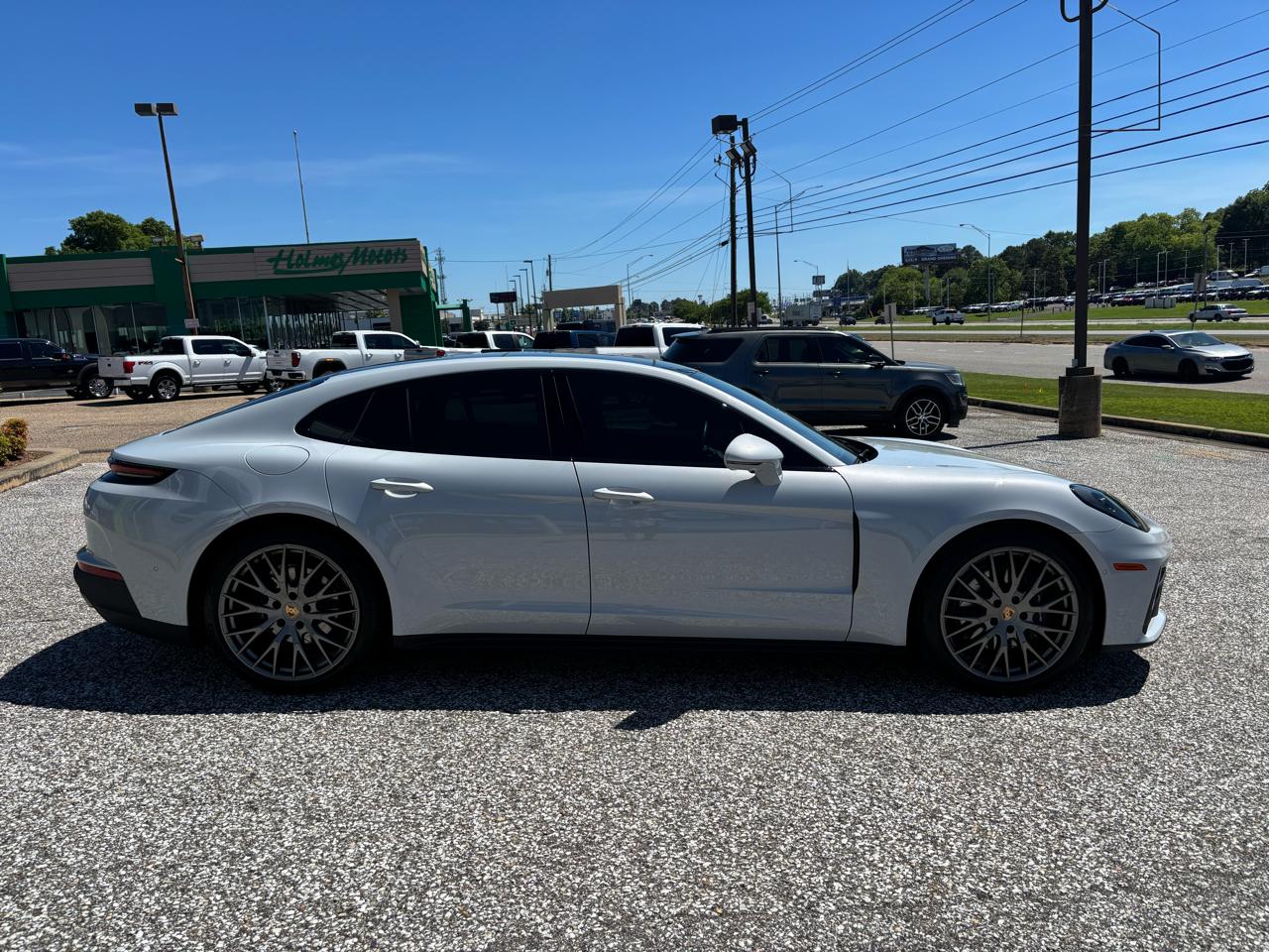 Porsche Panamera 4 AWD 2025