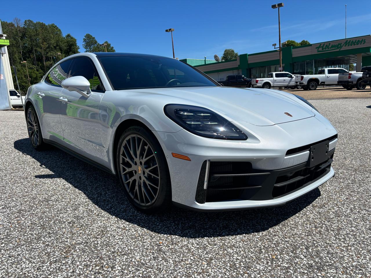 Porsche Panamera 4 AWD 2025
