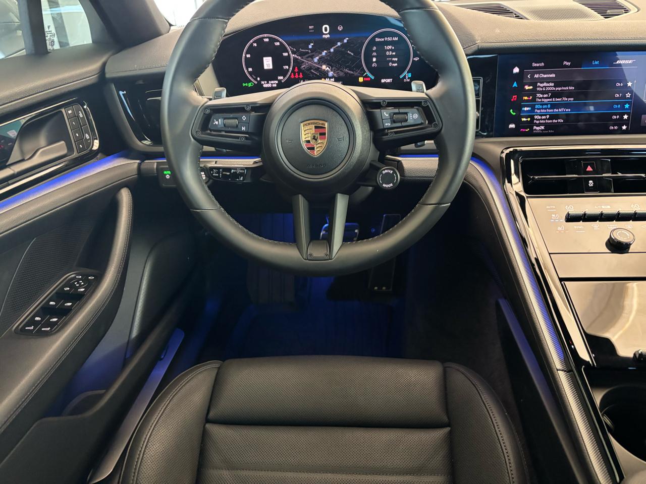 Porsche Panamera 4 AWD 2025