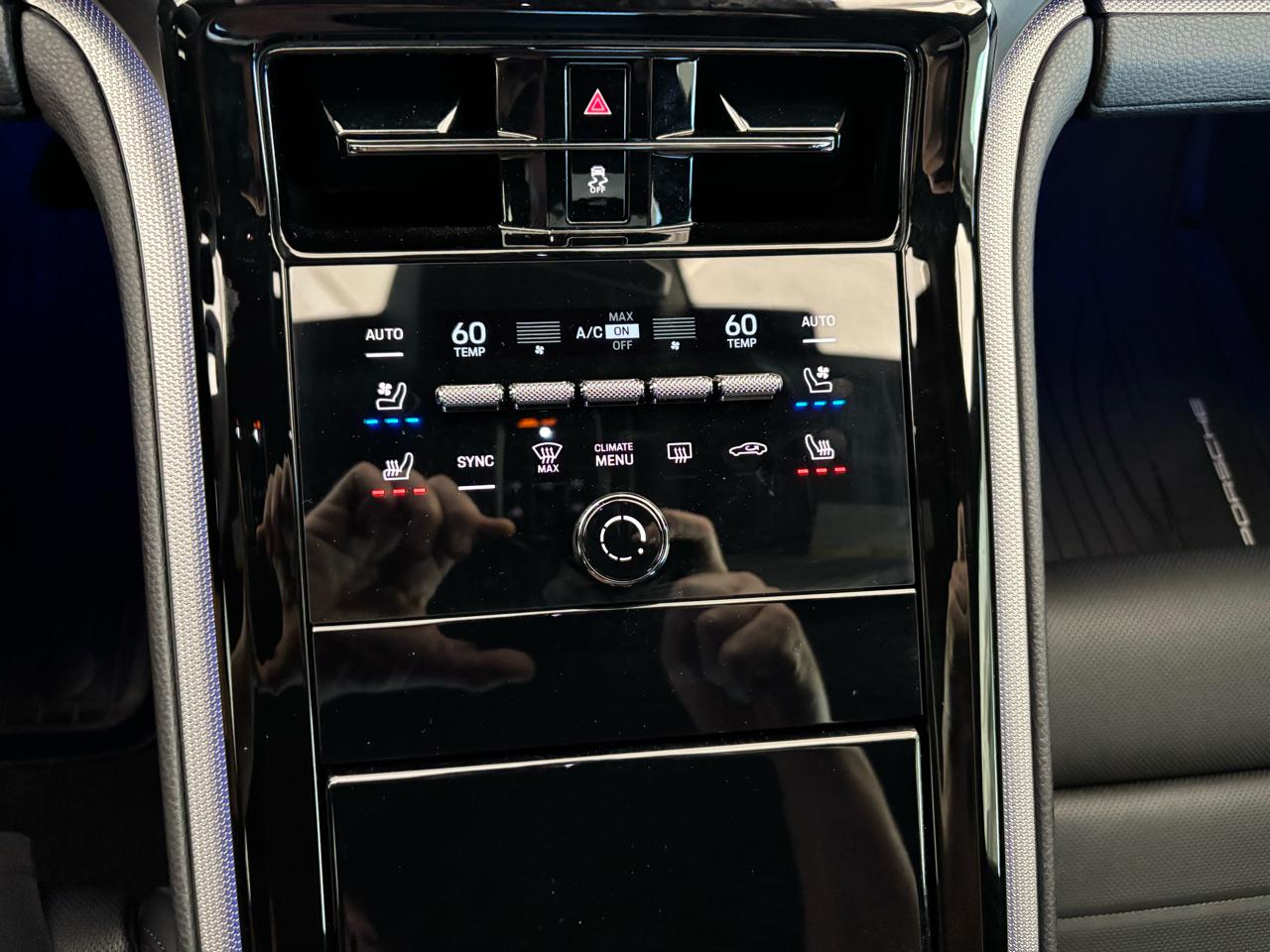 Porsche Panamera 4 AWD 2025