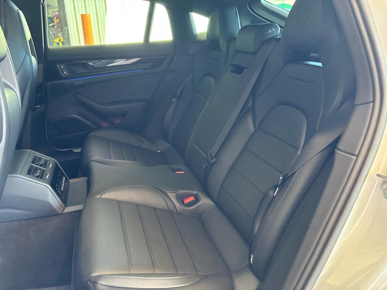 Porsche Panamera 4 AWD 2025
