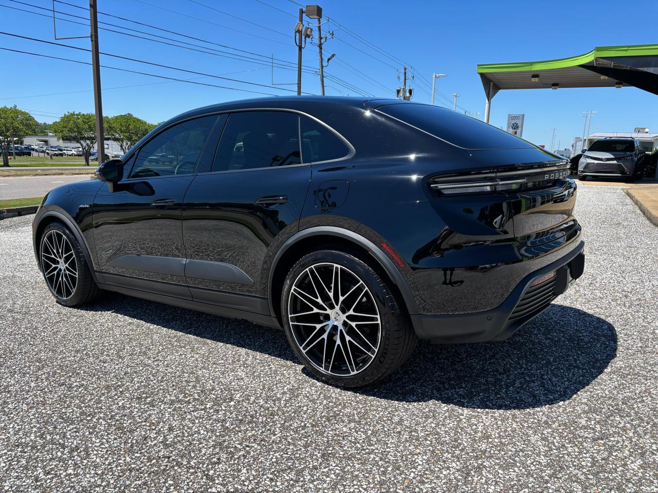 Porsche Macan Electric RWD 2025