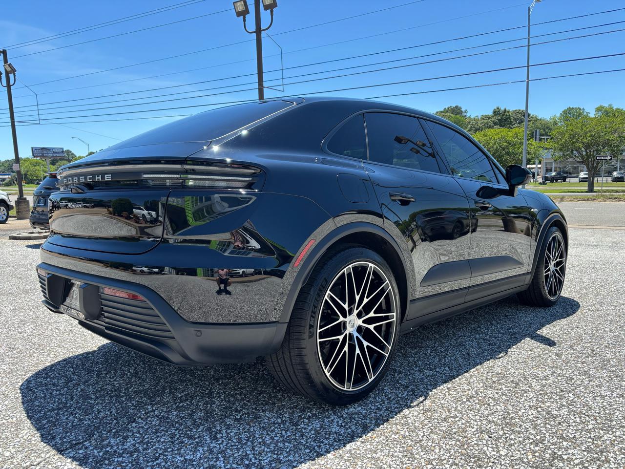 Porsche Macan Electric RWD 2025