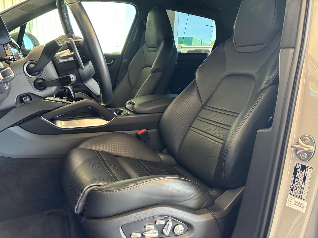 Porsche Cayenne Turbo S E-Hybrid AWD 2020