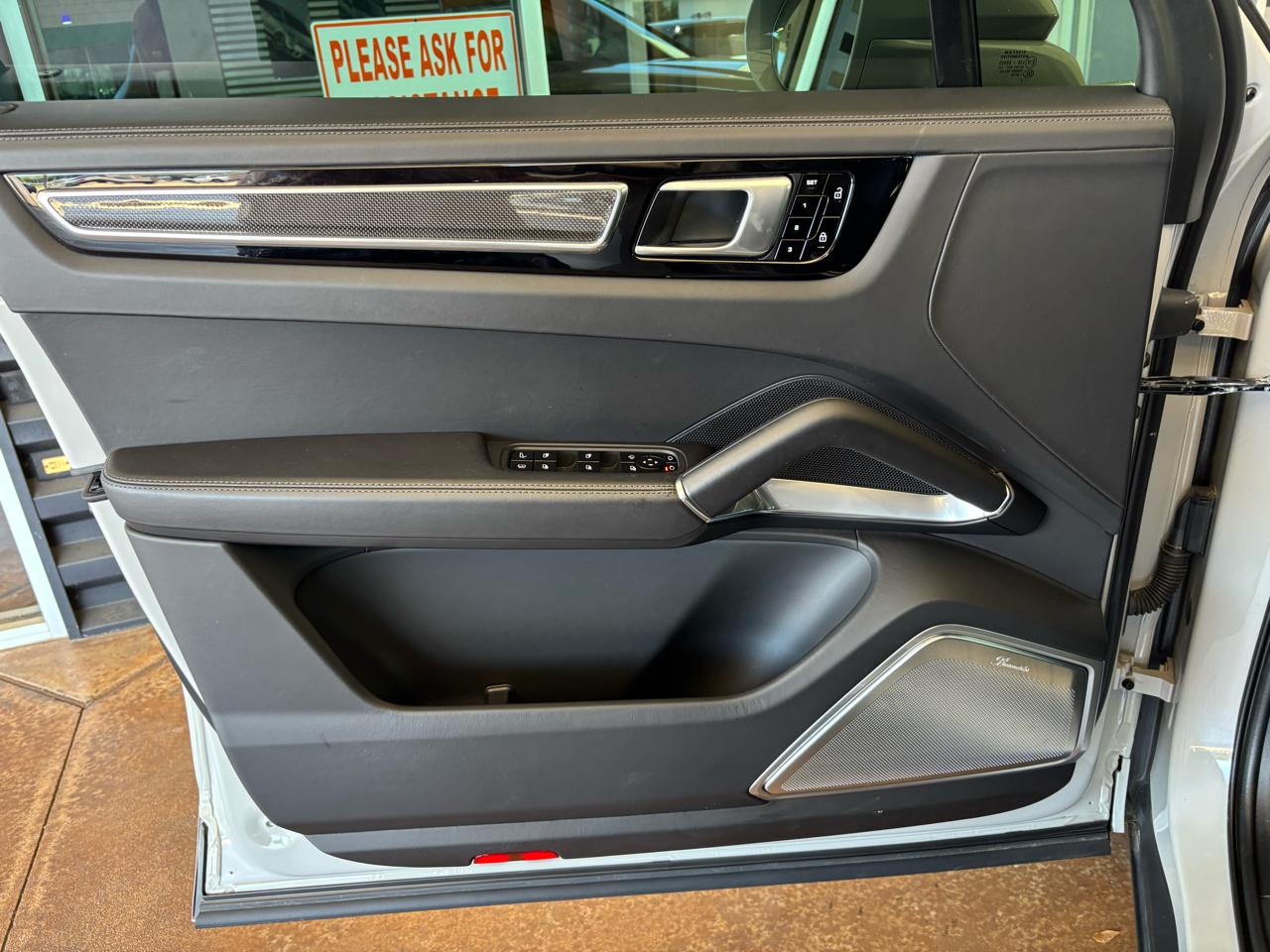 Porsche Cayenne Turbo S E-Hybrid AWD 2020
