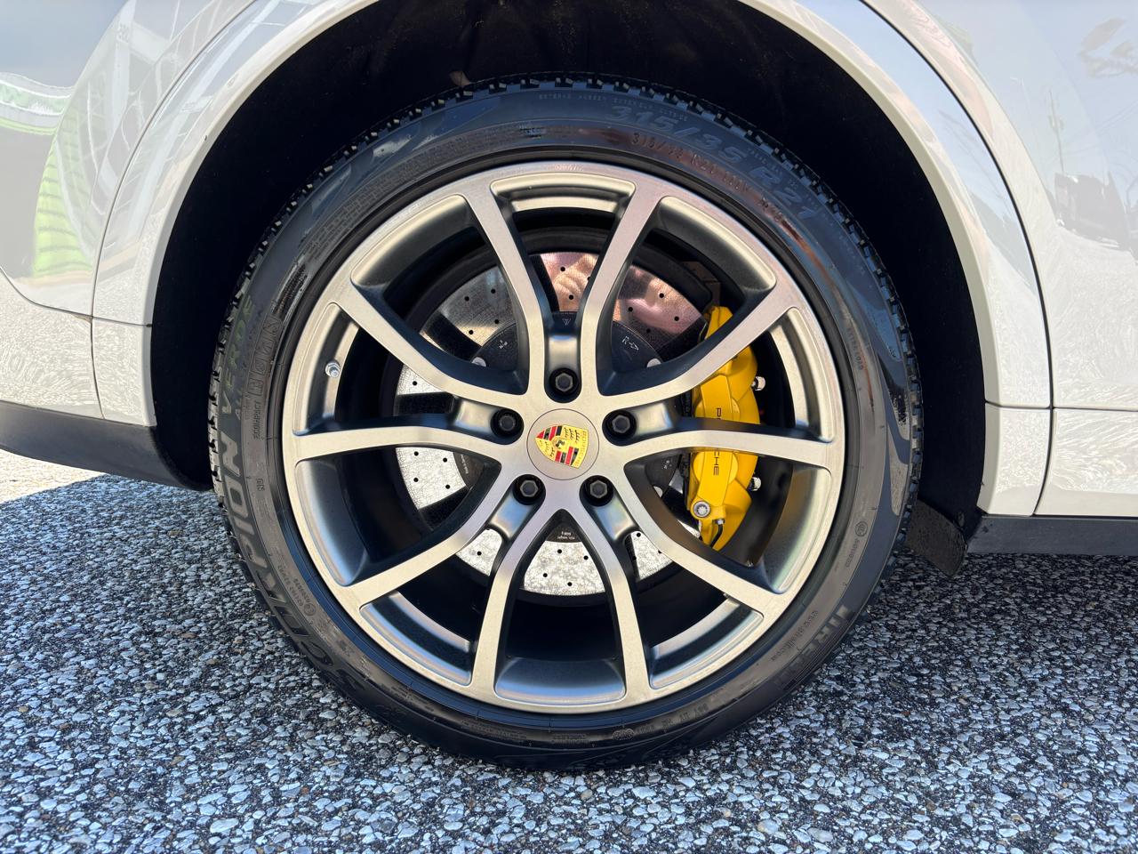 Porsche Cayenne Turbo S E-Hybrid AWD 2020