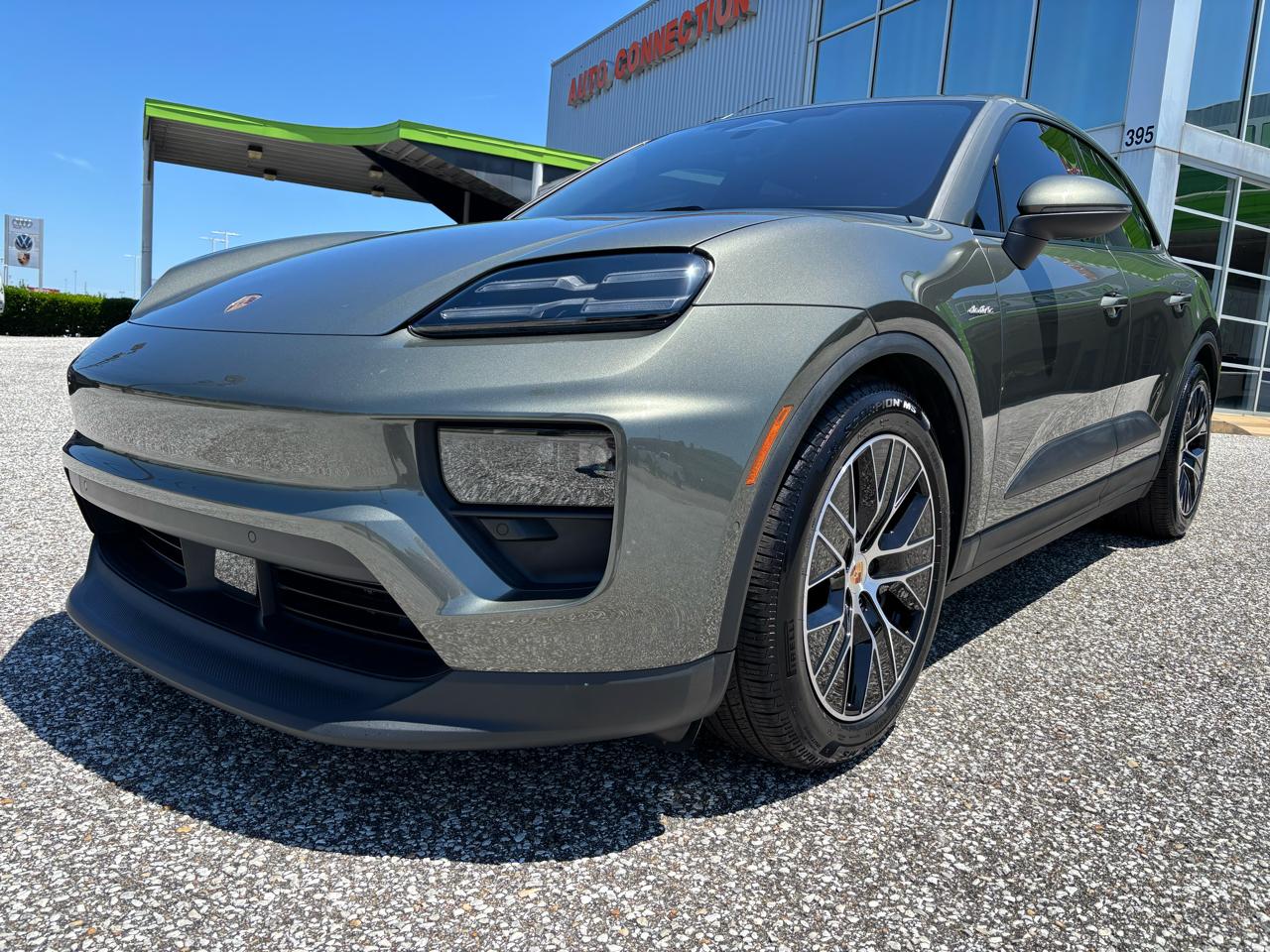 Porsche Macan Electric 4 AWD 2025