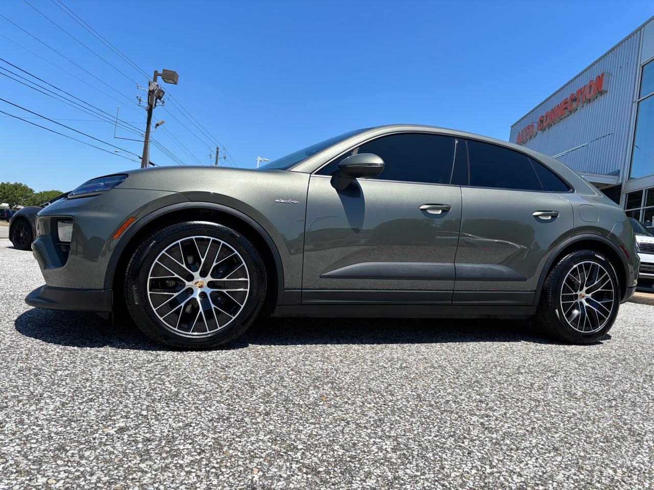 Porsche Macan Electric 4 AWD 2025