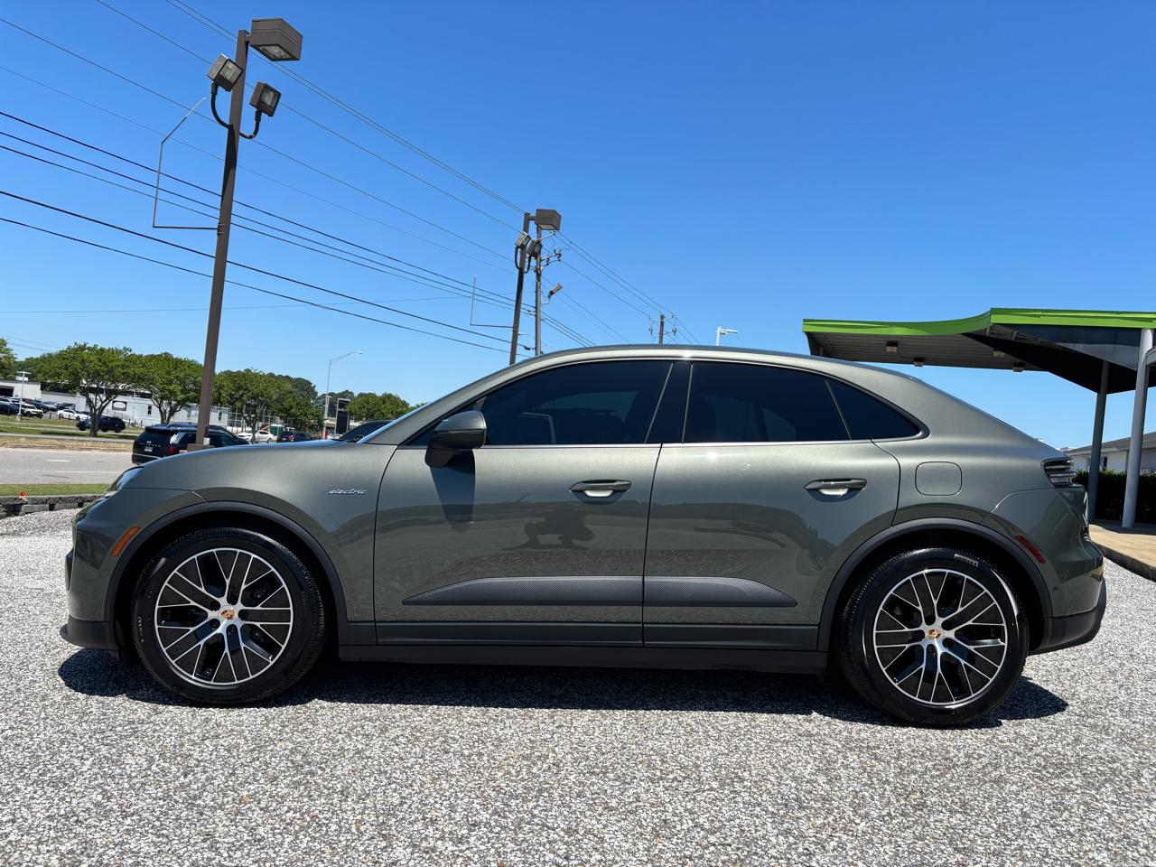 Porsche Macan Electric 4 AWD 2025