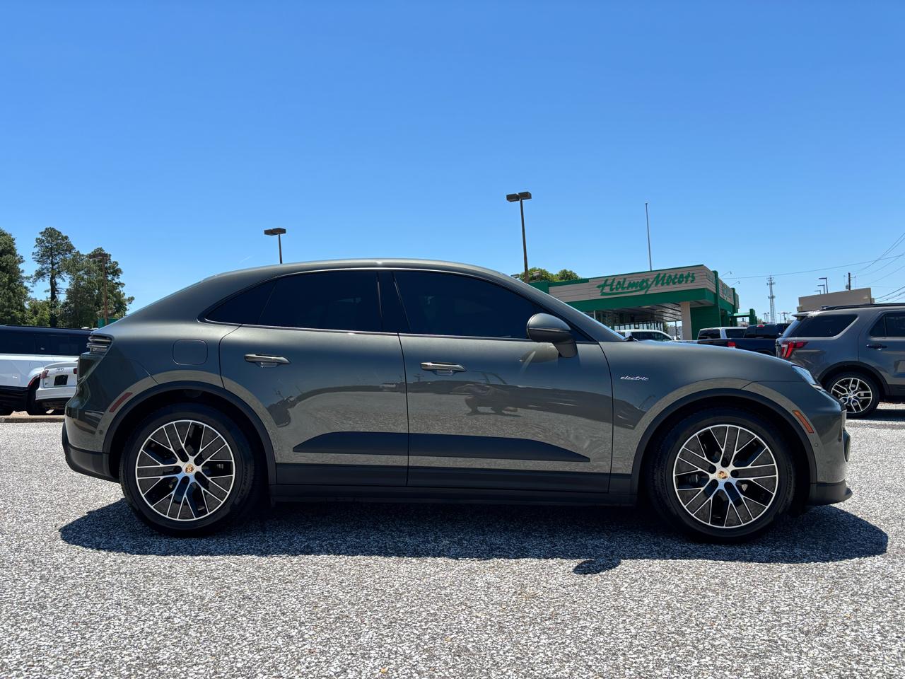 Porsche Macan Electric 4 AWD 2025