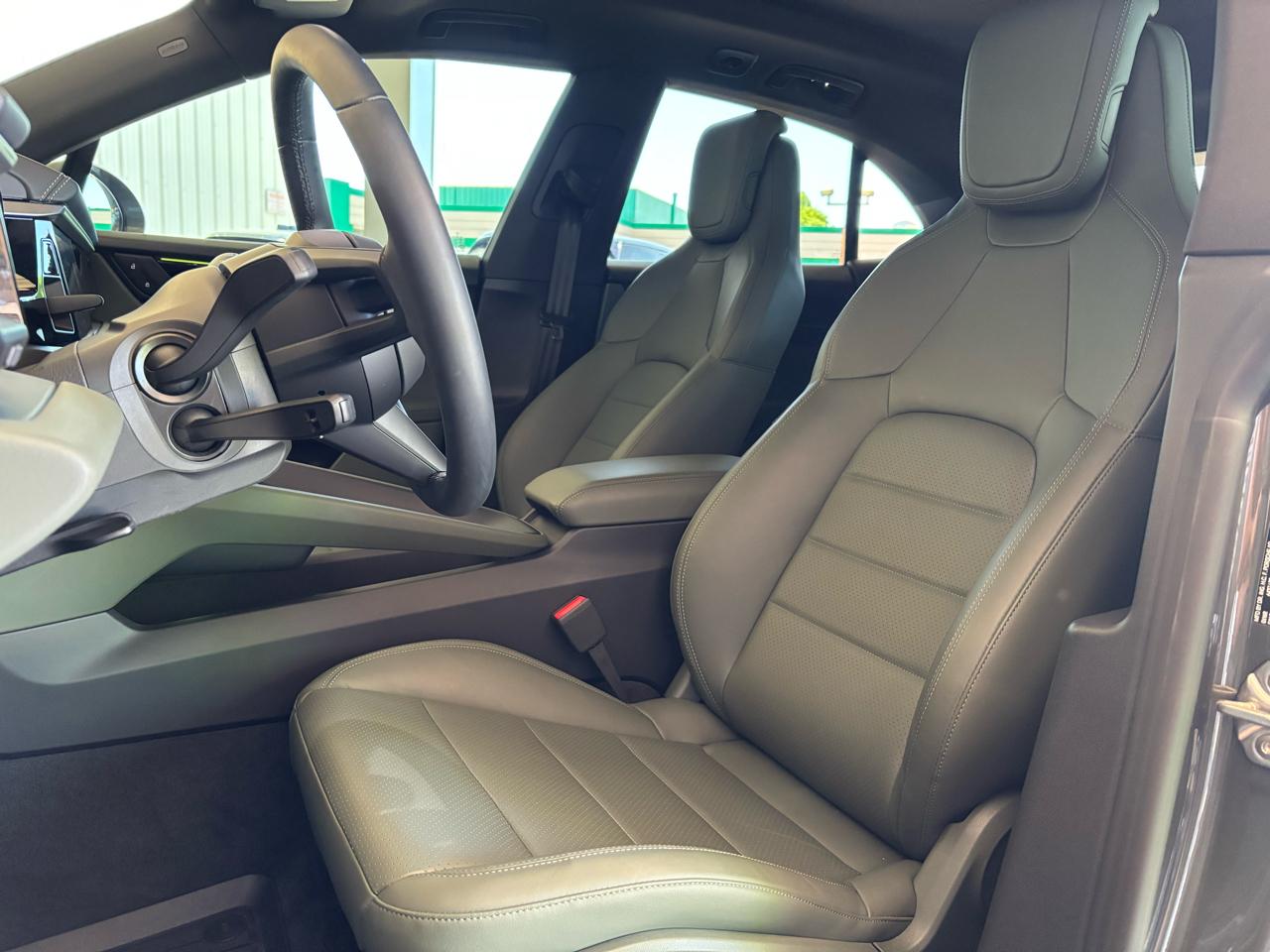 Porsche Macan Electric 4 AWD 2025