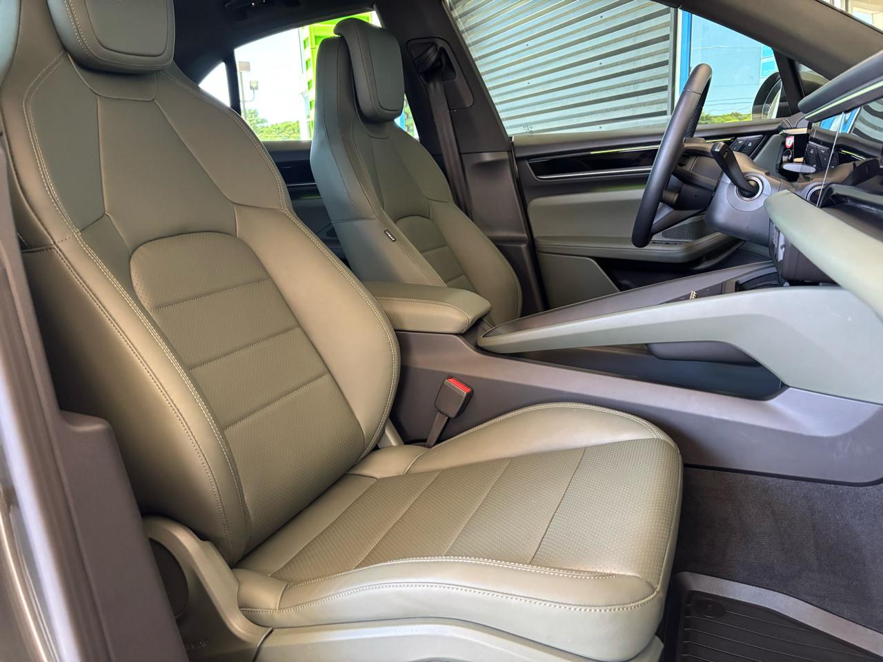 Porsche Macan Electric 4 AWD 2025